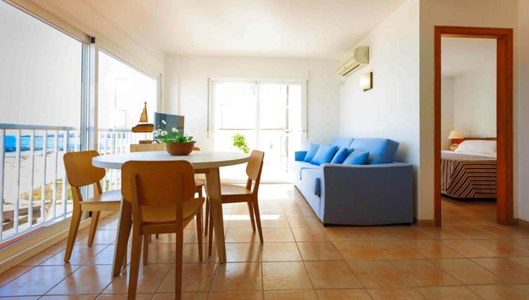Apartamentos Sa Varadero Fronte Mar Espujols Es Pujols Esterno foto