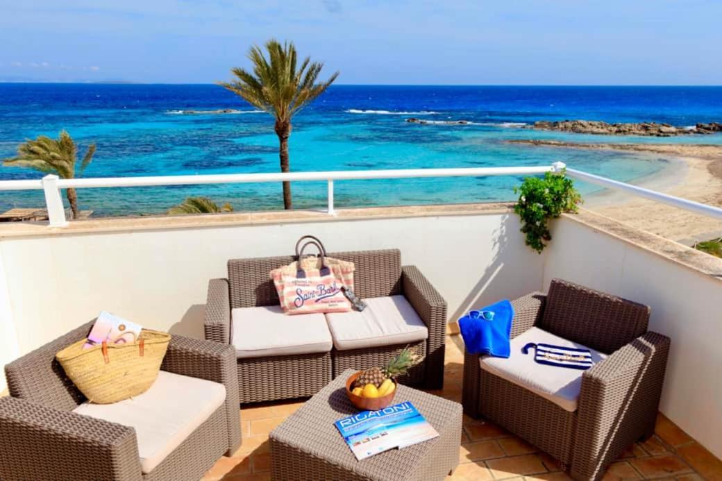 Apartamentos Sa Varadero Fronte Mar Espujols Es Pujols Esterno foto