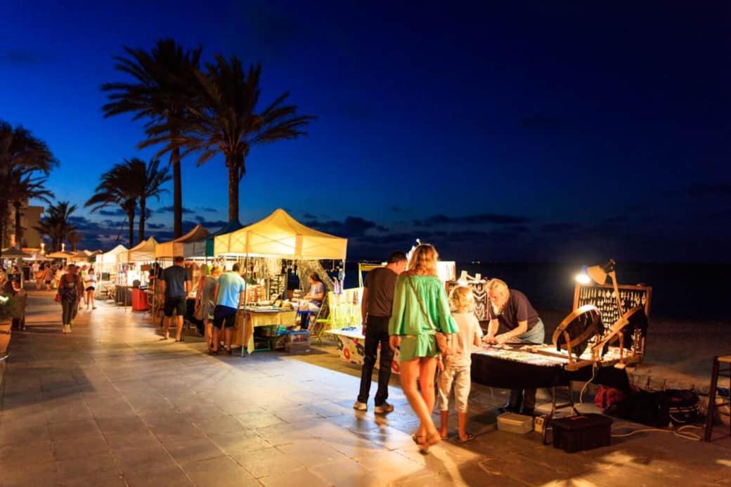 Apartamentos Sa Varadero Fronte Mar Espujols Es Pujols Esterno foto